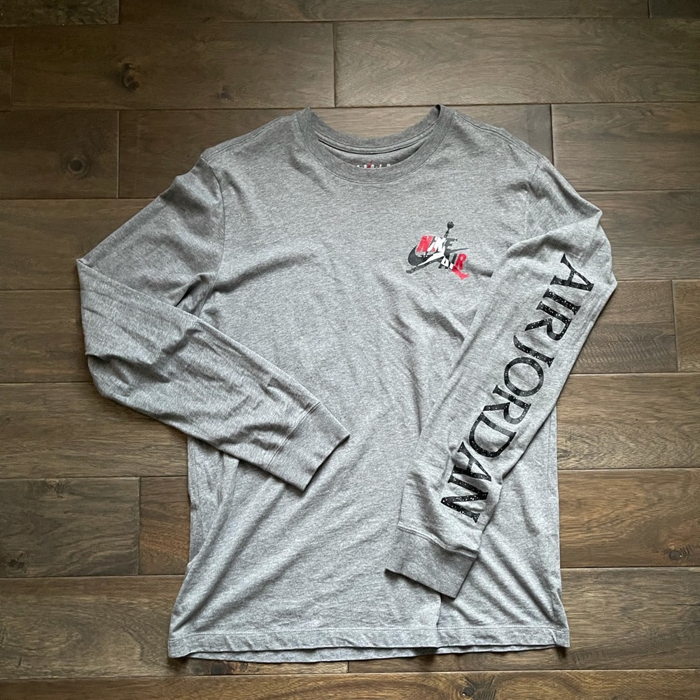 Air Jordan long sleeve t-shirt. Men’s size Med.